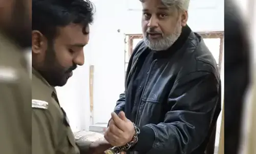 سنی اتحاد کونسل کے سربراہ صاحبزادہ حامد رضا گرفتار