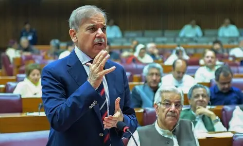 وزیرِاعظم کا صوبائی خودمختاری پر سمجھوتہ نہ کرنے کا اعلان