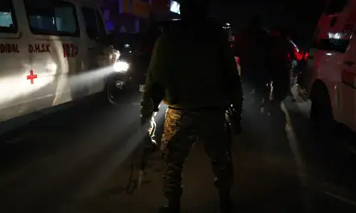 مقبوضہ کشمیر کے پولیس اسٹیشن میں دھماکا، 9 افراد ہلاک اور 29 زخمی