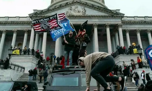 Trump re-pardons jailed US Capitol rioter