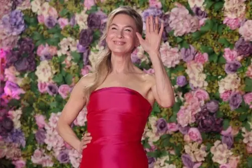 Bridget Jones gets her own statue in London&rsquo;s Leicester Square