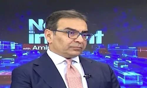 پی آئی اے کی نجکاری: خریدار کو کوئی ضمانت نہیں دی جائیگی، چیئرمین نجکاری کمیشن