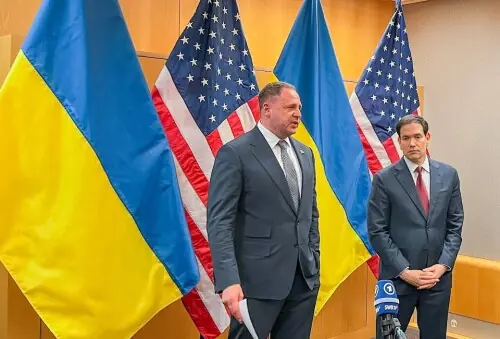 US, Ukraine to continue work on &lsquo;refined&rsquo; peace plan to end war with Russia
