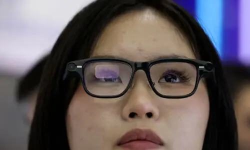 Alibaba starts selling Quark AI glasses in China, enters global wearables race