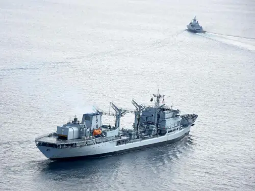 PN ship promptly begins HADR operations on port call at Colombo