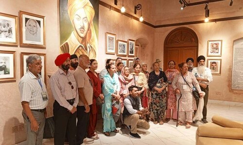 Sikh pilgrims from UK, Canada visit Poonch House