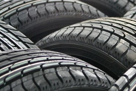 Servis Tyres wins award Servis Tyres wins award