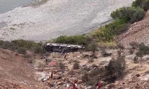 At least 37 dead in bus crash in southern Peru