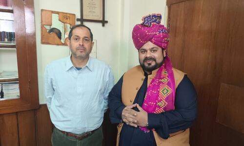 Govt urged to highlight Junagadh state issue Govt urged to highlight Junagadh state issue