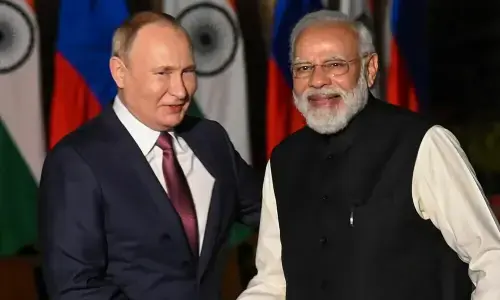Russia&rsquo;s Putin seeks to boost energy, defence exports with India visit