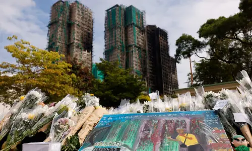 Hong Kong leader orders independent probe into fire that killed 151 Hong Kong leader orders independent probe into fire that killed 151