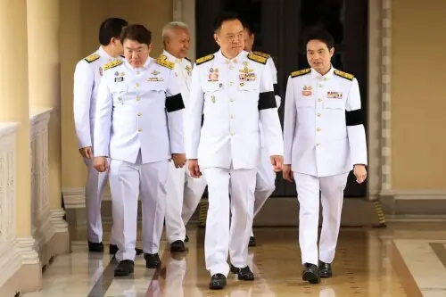 Thai PM sets course for early election amid border and parliamentary unrest