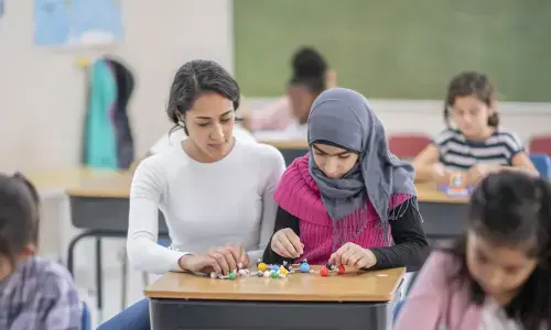 آسٹریا کی پارلیمان نے اسکولوں میں ہیڈ اسکارف پر پابندی کی منظوری دیدی