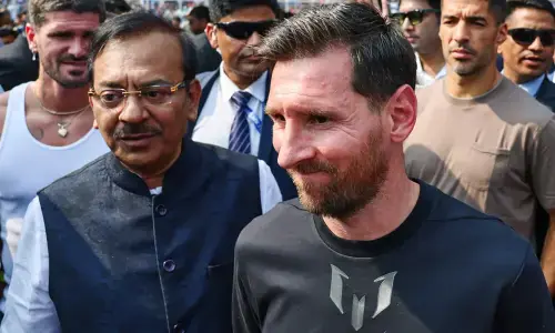 میسی کے کولکتہ دورے پر بدانتظامی، اسٹار فٹ بالر صرف 10 منٹ میں روانہ