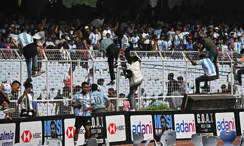 Fans throw objects onto field after Messi visits Kolkata’s Salt Lake stadium