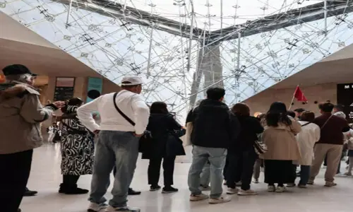 Louvre Museum trade unions to launch rolling strike