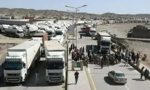 پاکستان نے ایران کے راستے کینو اور آلو برآمد کرنے کی منظوری دے دی