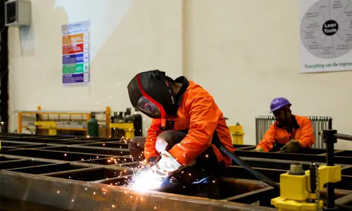 India private sector growth hits 10-month low in Dec
