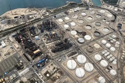 US allows oil sales from Russia&rsquo;s Sakhalin-2 project through June 18
