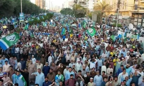 JI holds &lsquo;youth demo&rsquo; against civic issues