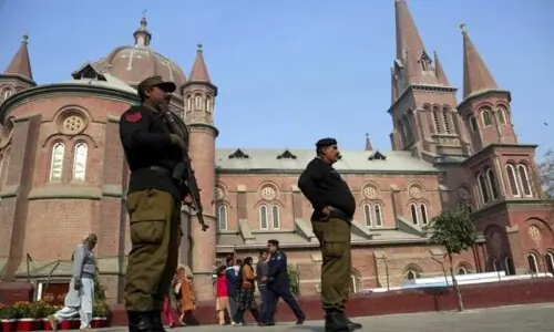 Over 400 policemen deployed around churches