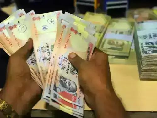 Indian rupee recovery aided by dollar&rsquo;s stumble; spotlight on forwards after RBI&rsquo;s FX swap