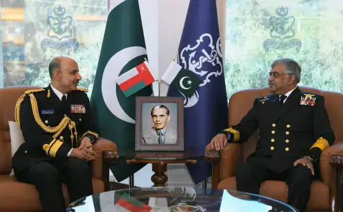 پاکستان اور عمان کی بحری افواج کے درمیان سمندری معلومات کے تبادلے پر مفاہمتی یادداشت پر دستخط