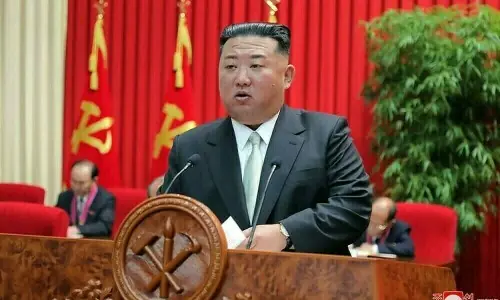 North Korea&rsquo;s Kim visits nuclear subs as Putin hails &lsquo;invincible&rsquo; bond