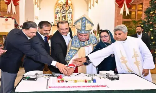 CDF interacts with Christmas congregation