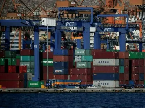 Ports face cargo chaos despite end of transporters&rsquo; strike
