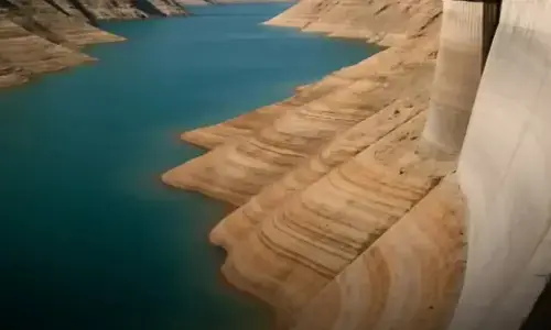 Reservoir supplying Iran capital largely empty despite rain