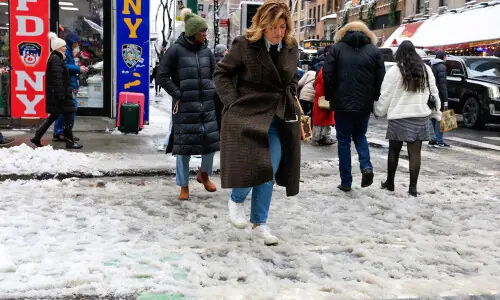 Winter weather in US Northeast leads to thousands of flight delays, cancellations