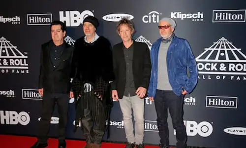 Perry Bamonte, keyboardist and guitarist for The Cure, dies at 65 Perry Bamonte, keyboardist and guitarist for The Cure, dies at 65