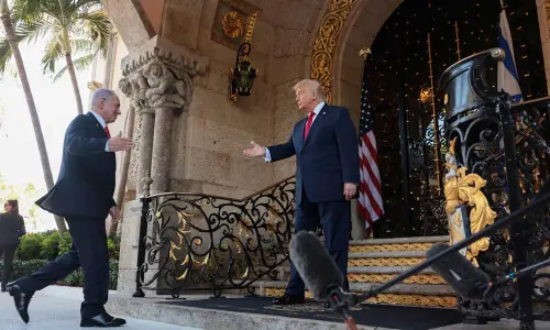 Trump warns Iran of possible strike, urges Hamas to disarm after meeting Netanyahu
