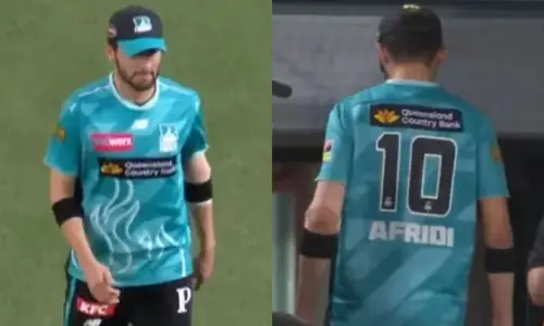 Shaheen Afridi ruled out of Big Bash League with knee injury Shaheen Afridi ruled out of Big Bash League with knee injury