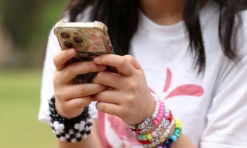 Australia bans under-16s from social media in world-first crackdown