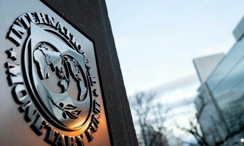 IMF urges Pakistan to cut power sector circular debt