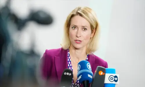 EU urges &lsquo;restraint&rsquo;, respect for int&rsquo;l law