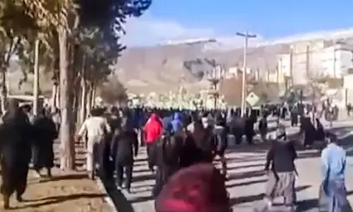 Iran says no leniency for ‘rioters’ as protests persist Iran says no leniency for ‘rioters’ as protests persist
