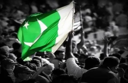 86% Pakistanis optimistic about 2026; survey shows confidence in politics, careers, cricket
