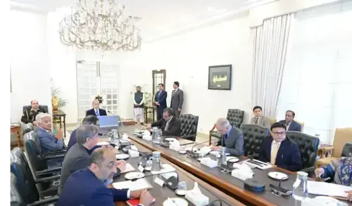نجکاری کیلئے اصلاحات میں تیزی لائی جائے، وزیراعظم کی ہدایت نجکاری کیلئے اصلاحات میں تیزی لائی جائے، وزیراعظم کی ہدایت