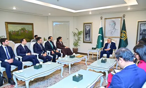 Govt committed to nurture business-friendly environment: Dar