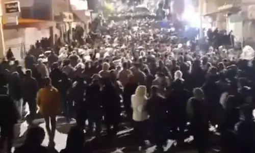New rallies erupt in Iran as crackdown fears grow