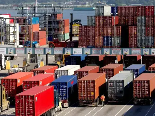 India trade deficit edges up in December, exports to U.S. stay firm