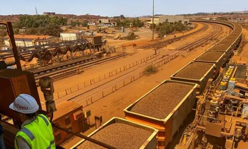 China receives first shipment of Simandou iron ore