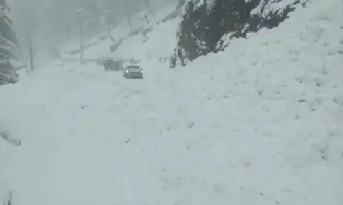 خیبرپختونخوا: بارش اور برف باری کے دوران حادثات: 7 بچوں سمیت 9 افراد جاں بحق