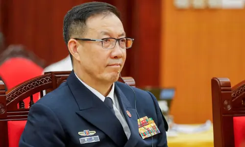 China calls for closer defence ties with Russia in ministers&rsquo; talks