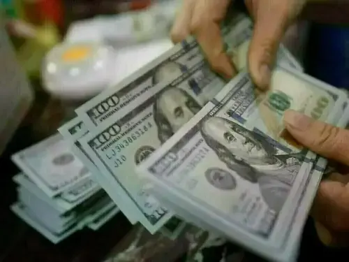 زرمبادلہ ذخائر میں 1 کروڑ 30 لاکھ ڈالر کا اضافہ، 16.10 ارب ڈالر تک پہنچ گئے