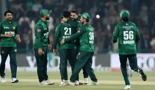 لاہور میں شاہینوں کی دھاڑ، آسٹریلیا کو پہلے ٹی ٹوئنٹی میں 22 رنز سے شکست