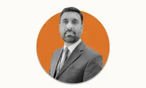 ایک نسل میں غربت سے طاقت تک: پاکستان چین سے کیا سیکھ سکتا ہے
